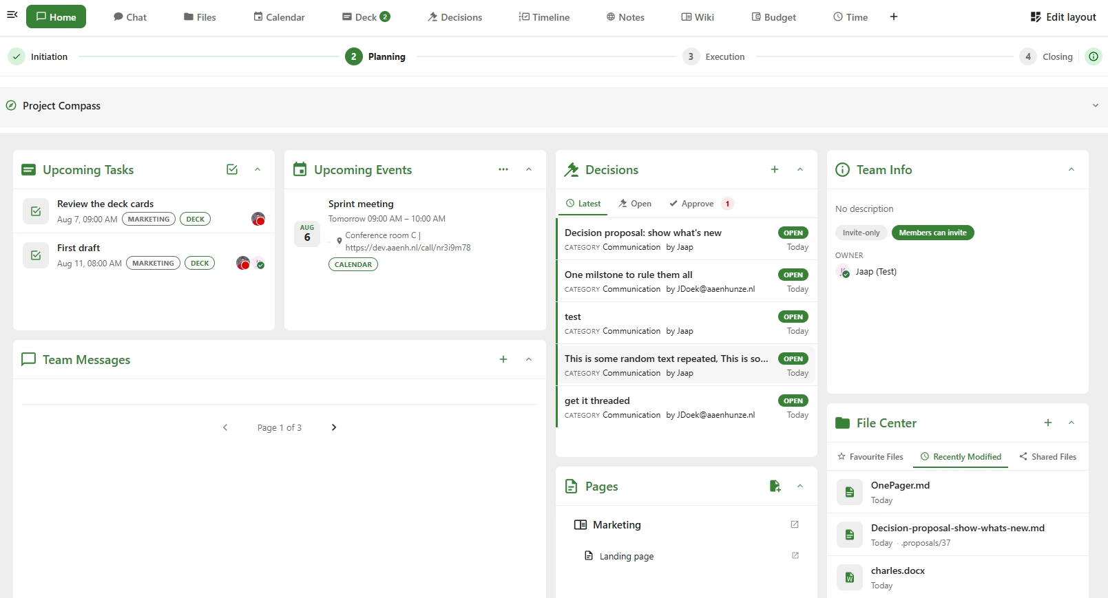 TeamHub team messages board with pinned announcements and threaded discussion